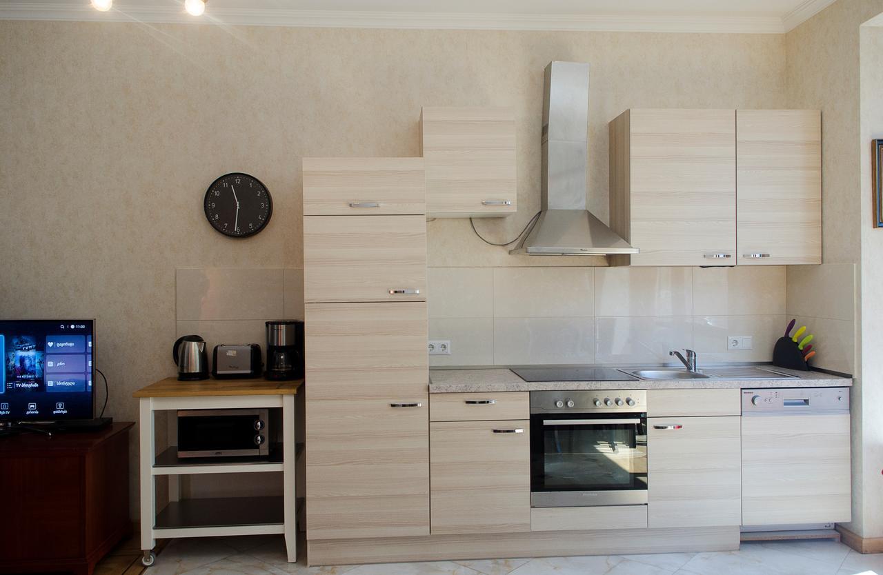 Tiflislux Apartment - Old City Philarmonic Tbilisi Exterior foto